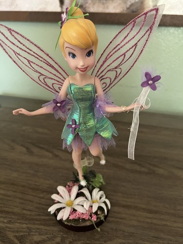 Tinkerbell Porcelain Figurine Very Detailed. Great Piece For A Disney Collector