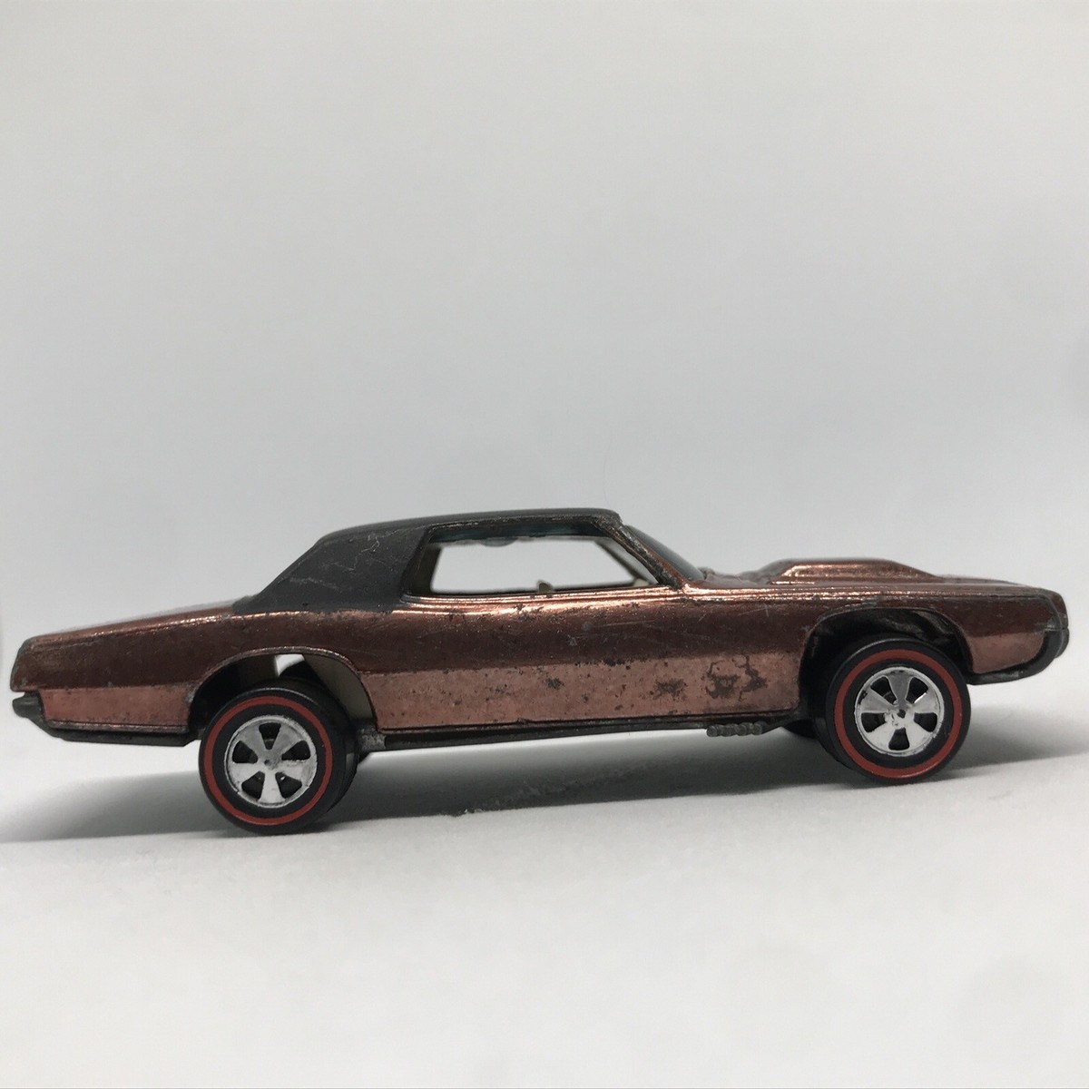 Hot Wheels Redline Custom T-Bird 1967 Copper White Int. Black Top