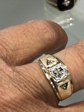 14 Kt Gents Diamond Ring
