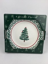 Furio Christmas Tree Sponge Dinner Plates 10 1/2  Italy set of 4 NEW