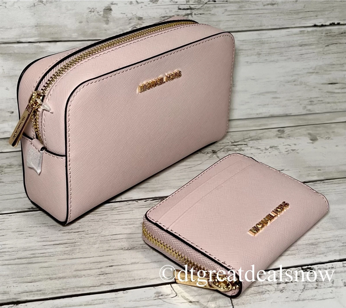 Travel pouch michael clearance kors