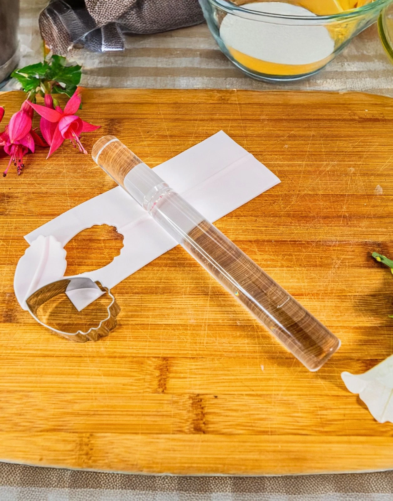 The Petal Rolling Pin. Precision Cast Acrylic Rolling Pin
Opens in a new window or tab