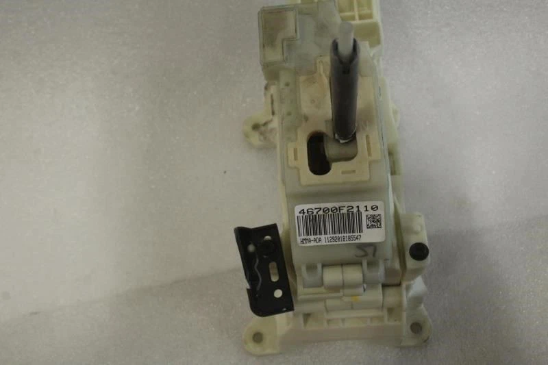 2017 2018 2019 HYUNDAI ELANTRA НАПОЛЬНЫЙ ПЕРЕКЛЮЧАТЕЛЬ ПЕРЕДАЧ 46700F2110 - Изображение 3 из 4