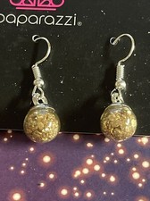 Paparazzi Girls Ladies Christmas GOLD Confetti Bulb Earrings - NWT HTF