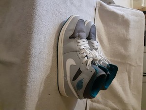 jordan 1 mid tropical teal