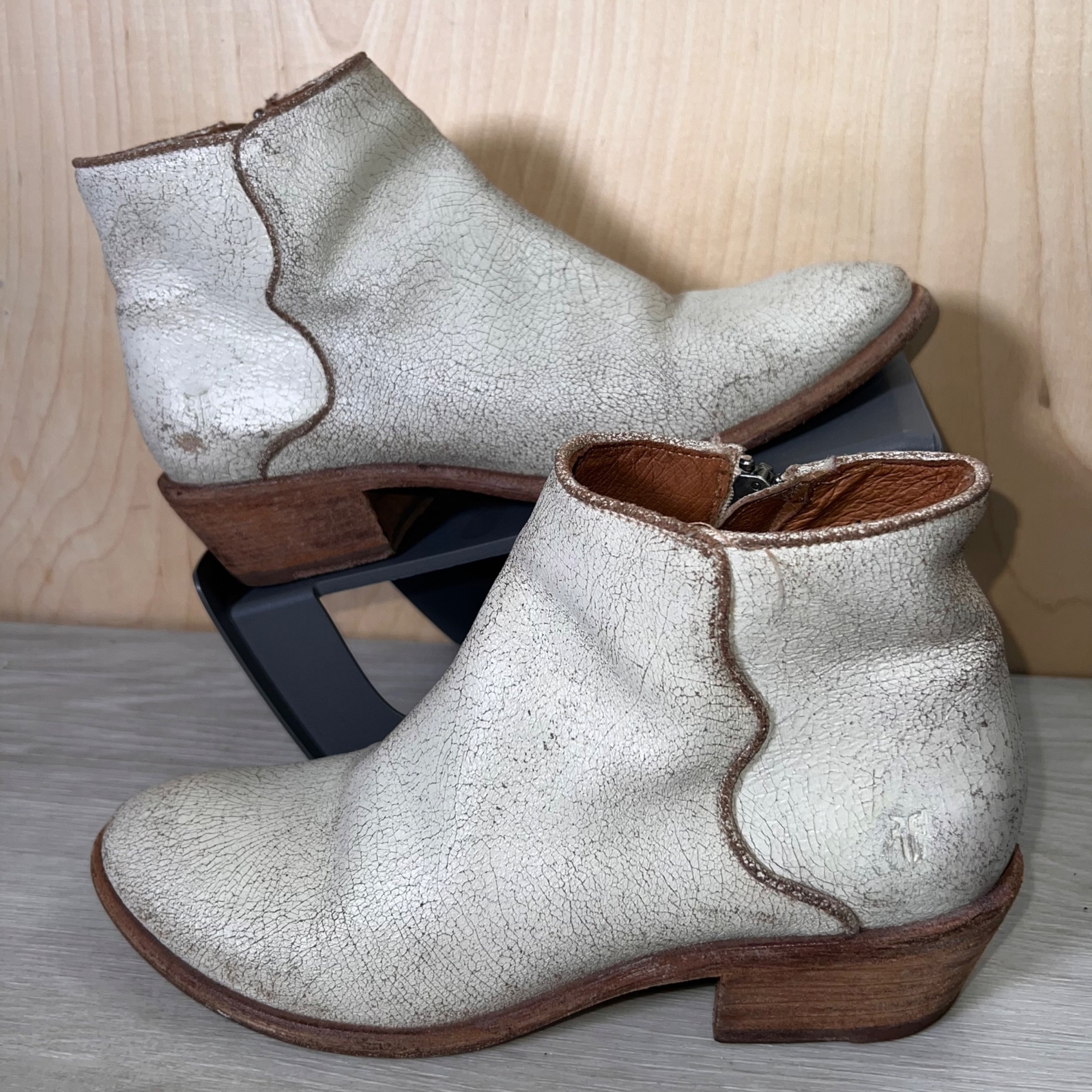 Frye Carson Piping Bootie Distressed 