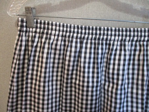 Diane Gilman Silk B&W Gingham Skirt Size Small Embroidered 35" Long - Picture 2 of 5
