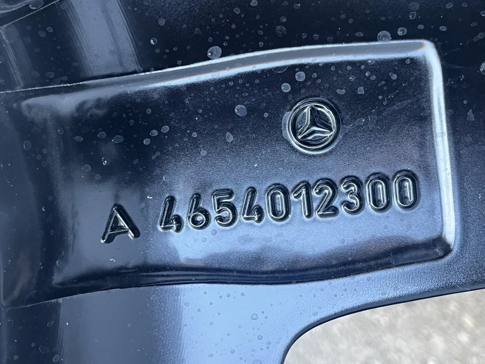 20" 2025 Mercedes Benz OEM AMG G580 G55 G500 G550 Wagon A465 Black Tire 279C - Image 4 of 4