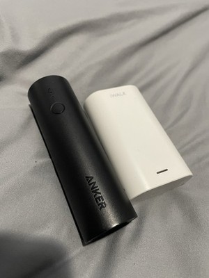 Power Banks / Portable Chargers 