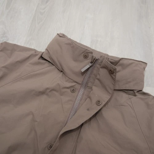 Uniqlo U Men's Lightweight Utility Windbreaker Jacket Taupe Brown Size M image 6