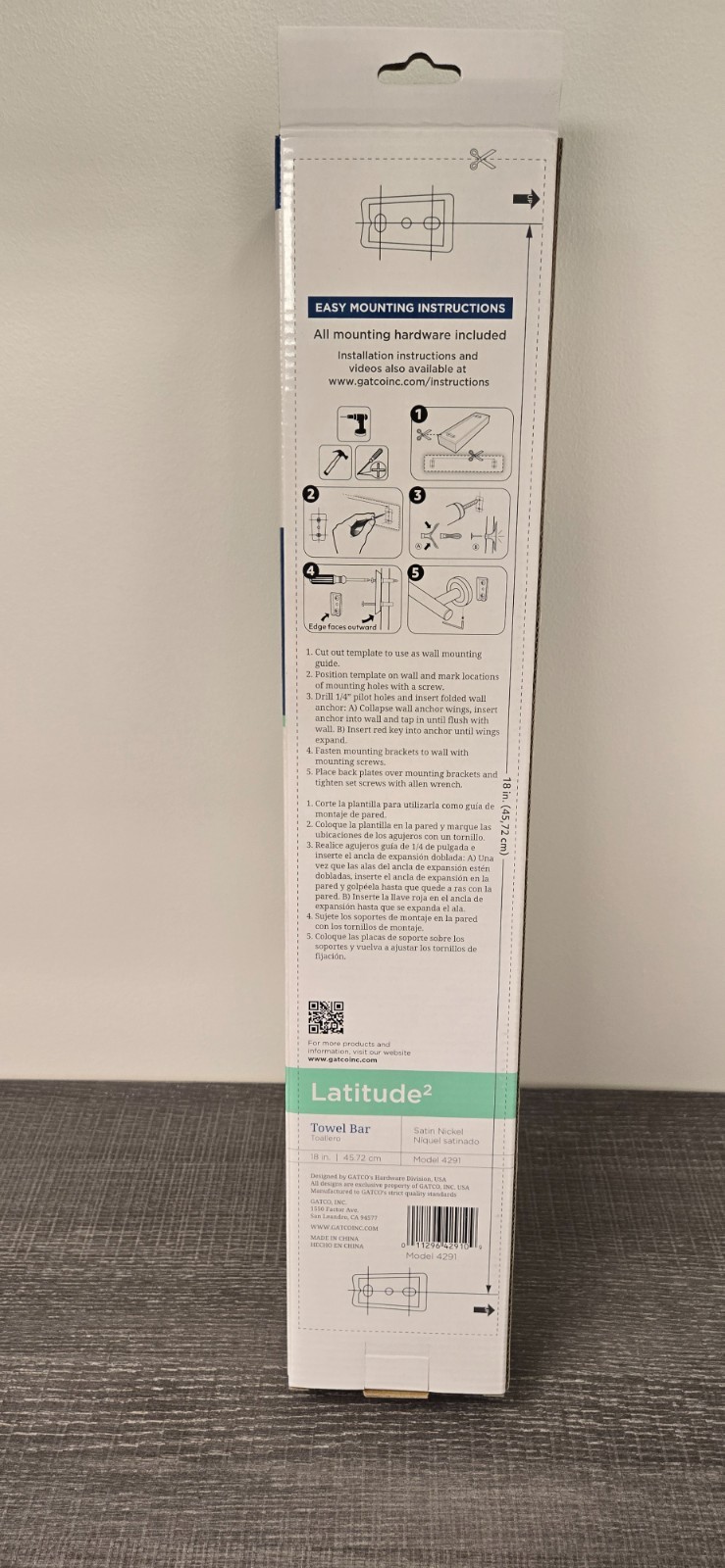 Gatco  Fine Latitude 2 Modern Towel Bar 18 inch Satin Nickel #4291