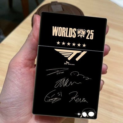 LOL SKT T1 Team Signed Commemorative Cigarette Pack (Medium-Size Cigarettes)