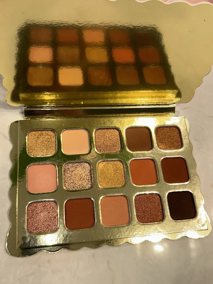 Wonka Golden Ticket Revolution Makeup Eye Shadow Pallet Brand New - Image 2 of 4