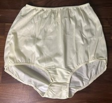 Vintage New Very Impressive Panty Yellow Silky Bikini Panties Sz 6 Second Skin