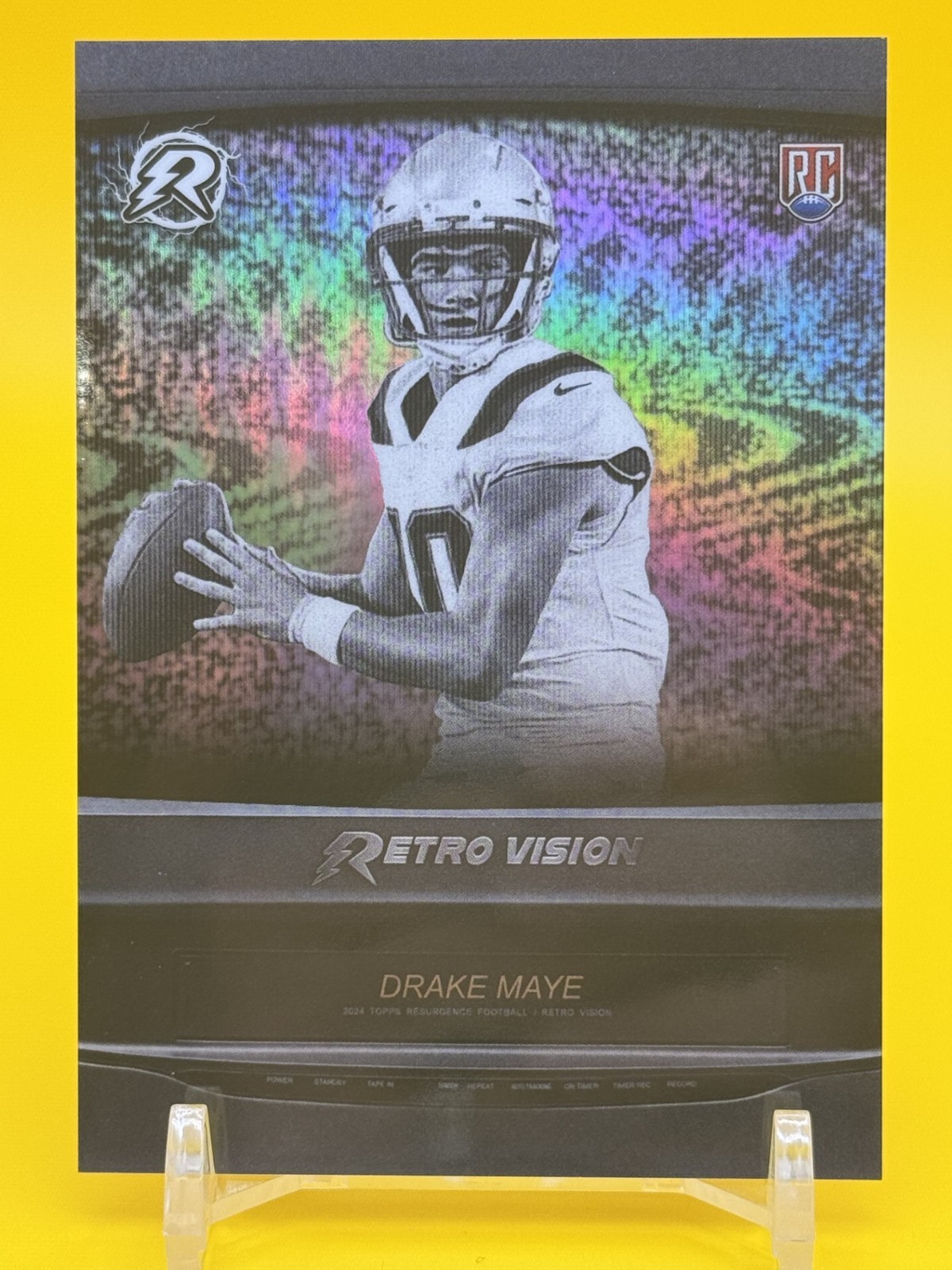 2024 Topps Resurgence Drake Maye Retro Vision Rookie Card - CASE HIT Patriots