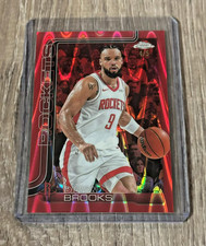2025-26 Topps Chrome #70 Dillon Brooks Red Geometric Refractor SSP 4/5 Rockets
