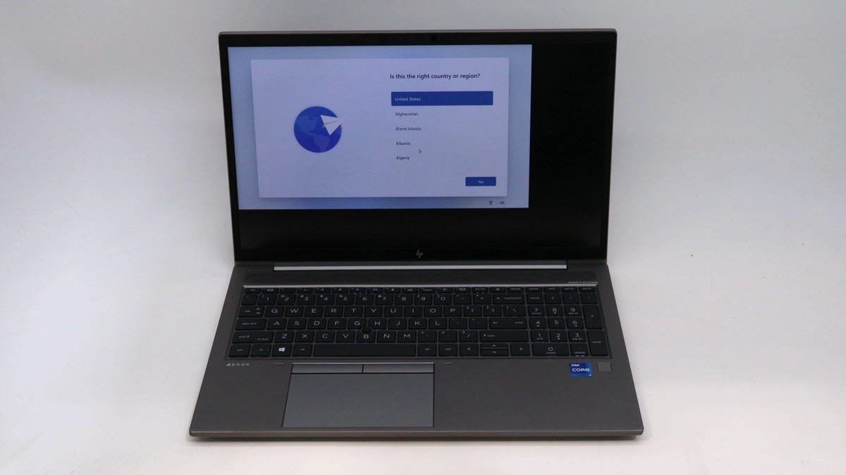 HP ZBook Firefly 15 inch G8 Mobile Workstation PC 15 Core i7 16GB