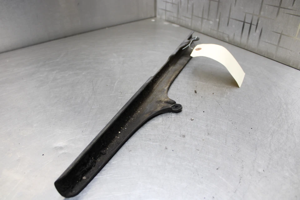 13-16 Triumph Daytona 675R Chain Guard   Foto 3 de 3