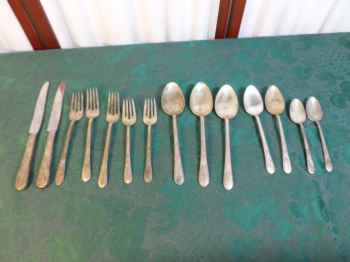 Flatware Set Rogers Bros Adoration Adoration By Roger's And International Silver 86pcs Of Vintage  Flatware