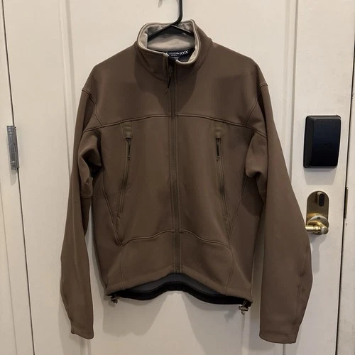 Arc’teryx LEAF 2nd Gen Bravo Soft Shell Jacket Discontinued M-Crocodile color - product listing photo