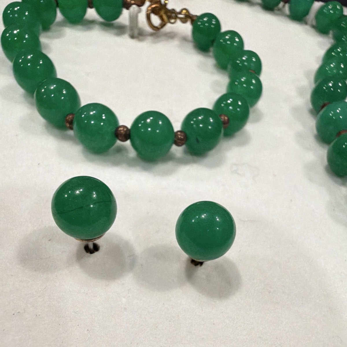 Publisher Clearing House Green Jadine Round Bead Necklace Bracelet & Earring Set View 3