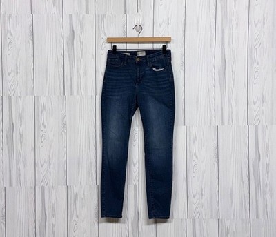 Universal Thread jeans womens size 4 mid rise skiny blue dark wash stretch