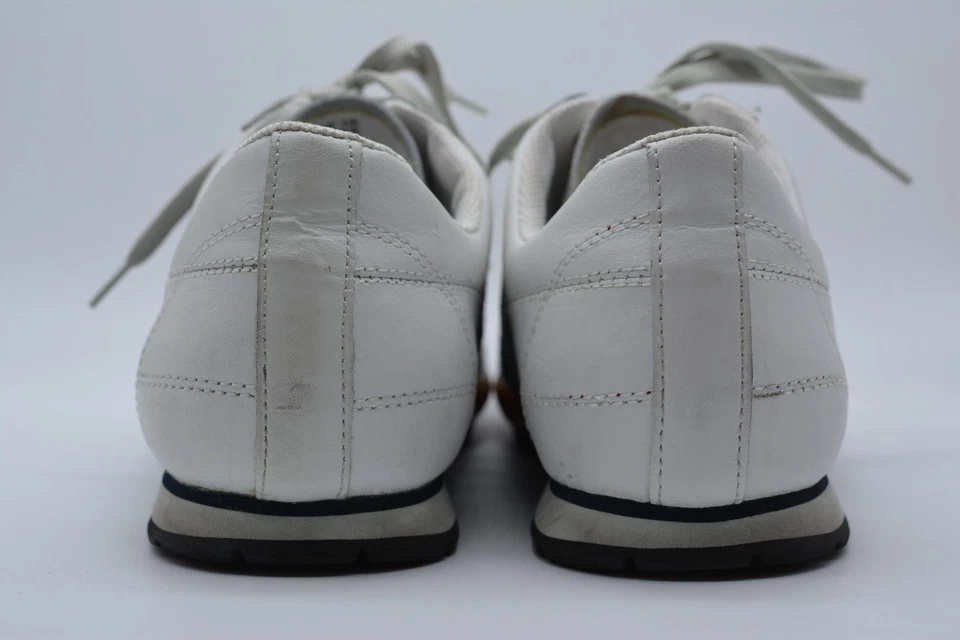 Zapatillas deportivas Rule by Steve Madden de cuero blanco y rayas grises para hombre talla 9,5 Foto 4 de 4