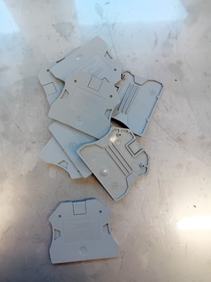 NEU 10x Phoenix Contact Typ D-UT 2,5-10 Abschlussdeckel  Trennplatte D-UT2,5-10