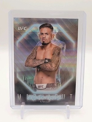 Brandon Royval 2025 Topps Midnight UFC Moonbeam Parallel