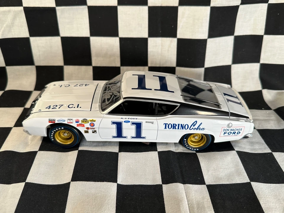 University of Racing Legends 1/24 AJ Foyt Autographed 1969 Torino Cobra #11 - Image 4 of 4