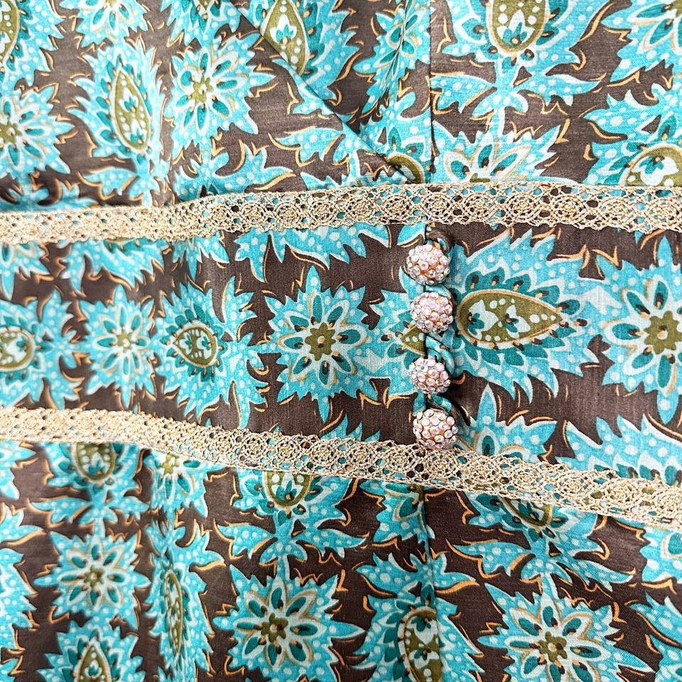 Vestido Vaina Cynthia Howie Satinado Ornamentado Floral Para Mujer Talla 12 Lino/Seda Foto 3 de 4