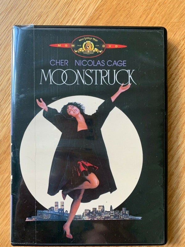 "MOONSTRUCK" DVD-STARRING CHER, NICOLAS CAGE