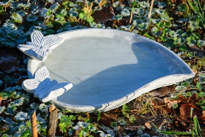 Vogeltränke Vogelbad Wassertränke Wasserschale Garten Schmetterling-Deko
