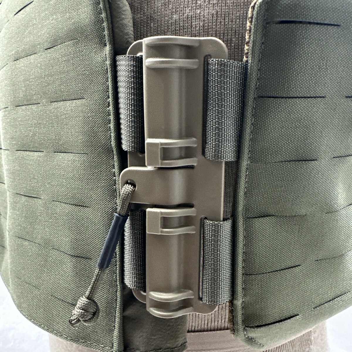 First Spear Strandhogg MBAV Plate Carrier 6/12 Tubes S/M Olive