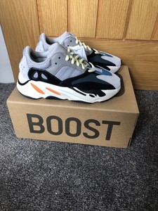 yeezy boost 700 wave runner uk