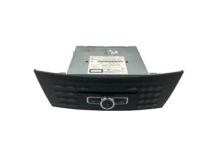 Mercedes Benz C W204 SAT NAV CD Spieler Stereo Command Head Unit A2049003509