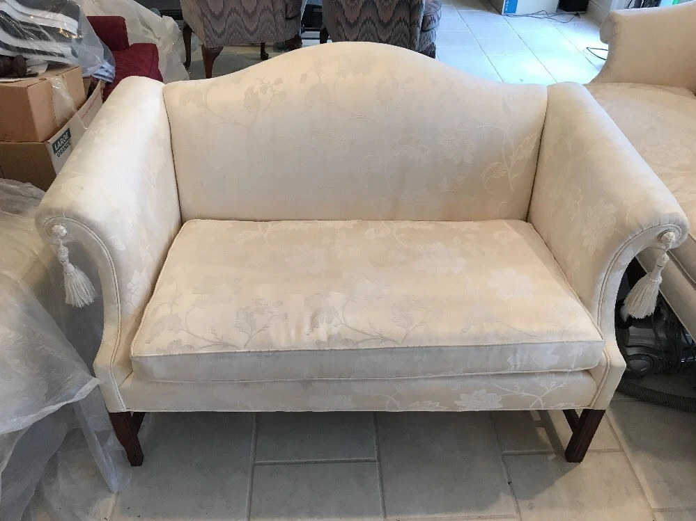 Queen Anne Sofa And Loveseat Baci Living Room