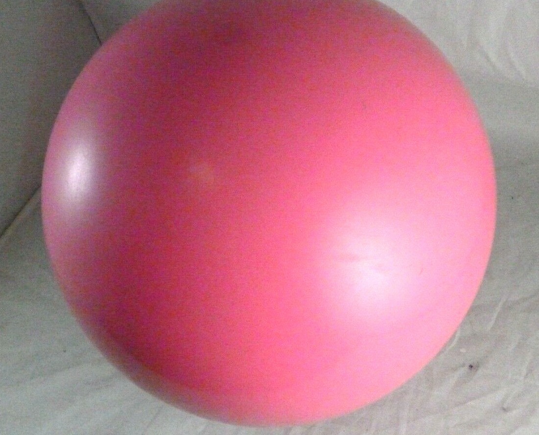 Vintage Brunswick Bowl Minnie Mouse 10lb Bowling Ball Pink Disney 10 lbs 10lbs