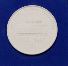 Meissen Plakette 40 Jahre Eisenbahn in Volkes Hand mit Etui