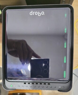 Data Robotics Drobo FS DRDS2-A - 5 Bay NAS Gehäuse gebraucht ohne Festplatten
