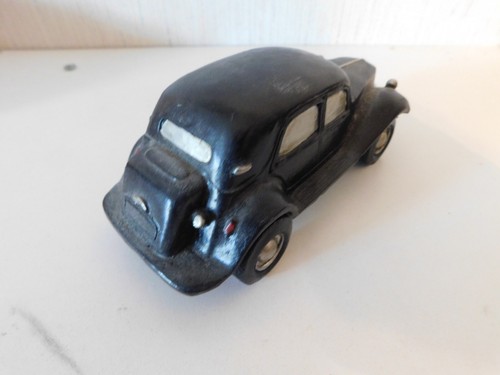 Polystone Old Car Black 5" - Picture 2 of 4