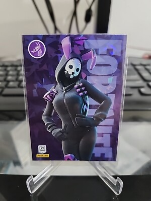BUNNY BRAWLER (DARK) 2021 Panini Fortnite Series 3 CRACKED ICE #112 Epic Outfit