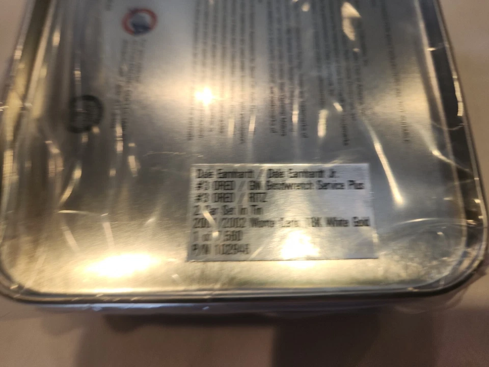 OREO EARNHARDT DALE DIECAST TIN SET (2) GOODWRENCH RITZ 18K WHITE GOLD 1:64  NIB - Image 4 of 4