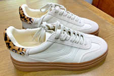 Steve Madden Dodge Platform Sneaker , White/Gray Size 8M - Fur Trim
