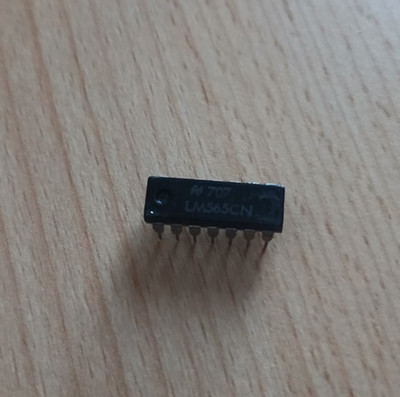 National Semiconductor LM565CN *1 Stück* *NOS*