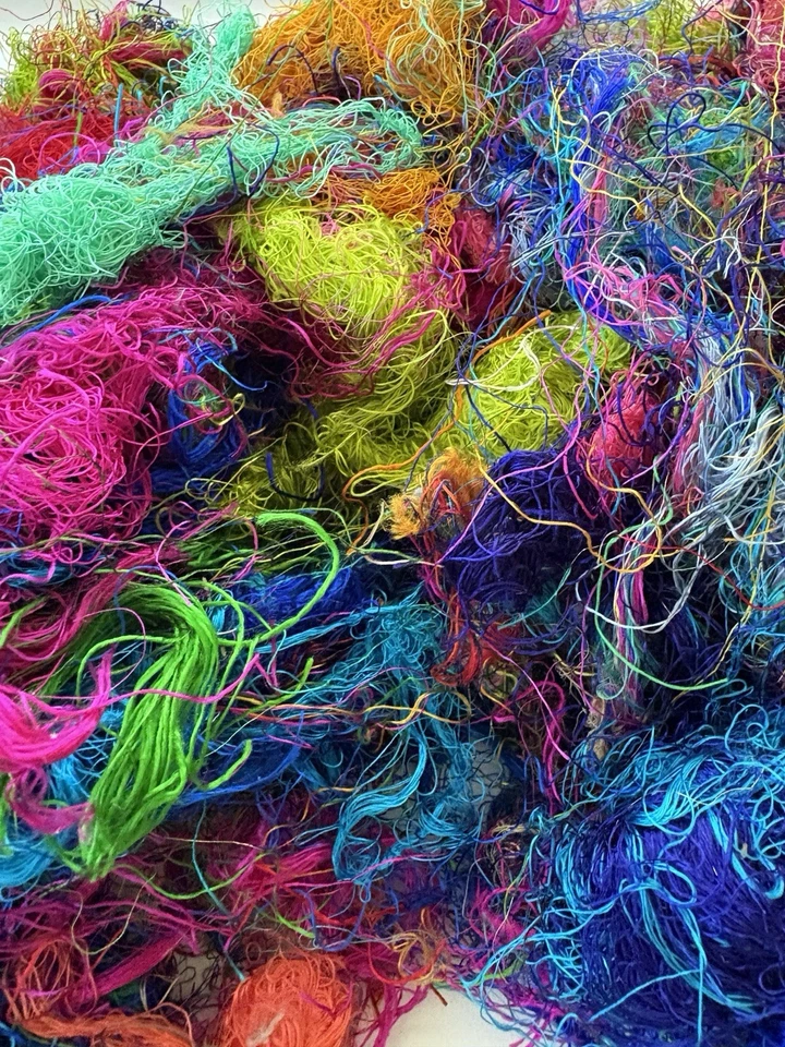 3oz Sari Silk Yarn Fiber -Sari Silk Waste Threads Mixed Media Felting Spinning - Image 2 of 4