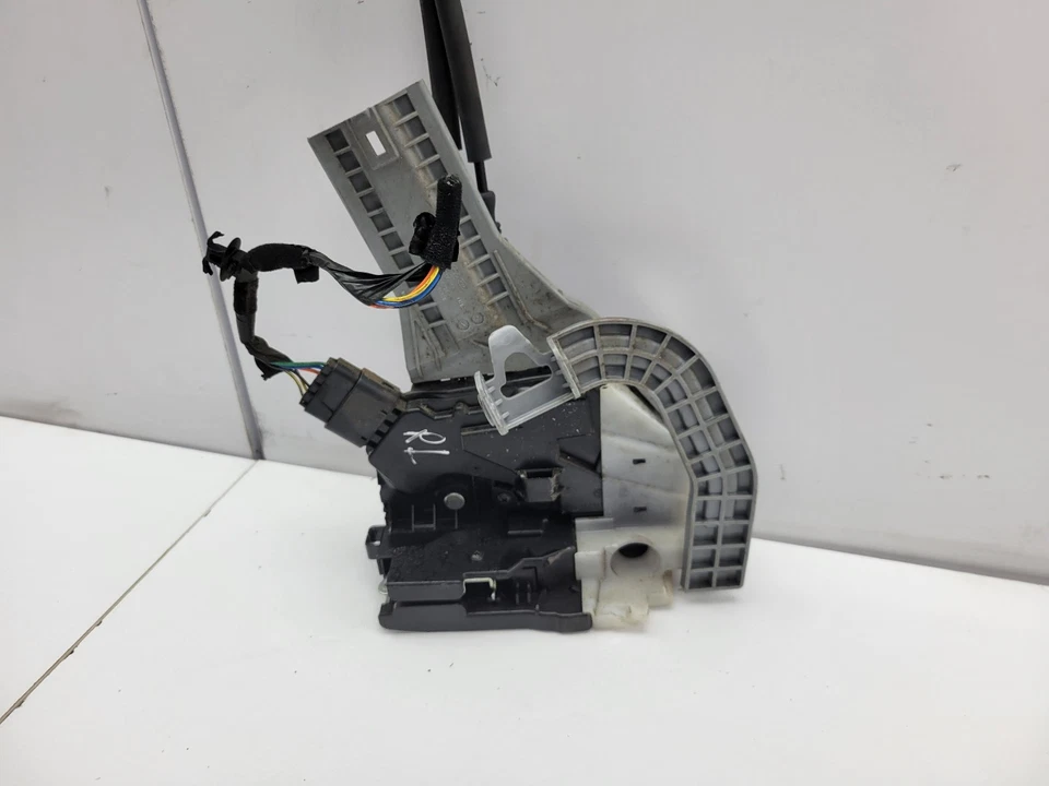 DOOR LOCK REAR LEFT PASSENGER SIDE 81410-D7610 HYUNDAI TUCSON MK3 TL 2018 - Image 3 of 4