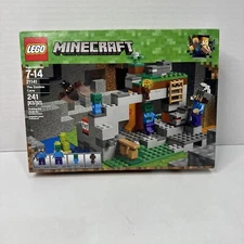 LEGO Minecraft: The Zombie Cave (21141) New Sealed Box