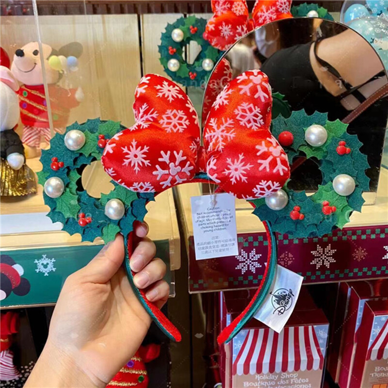 Disney Parks Ears Minnie Christmas Holiday Pearl 2021 Wreath  display picture 3