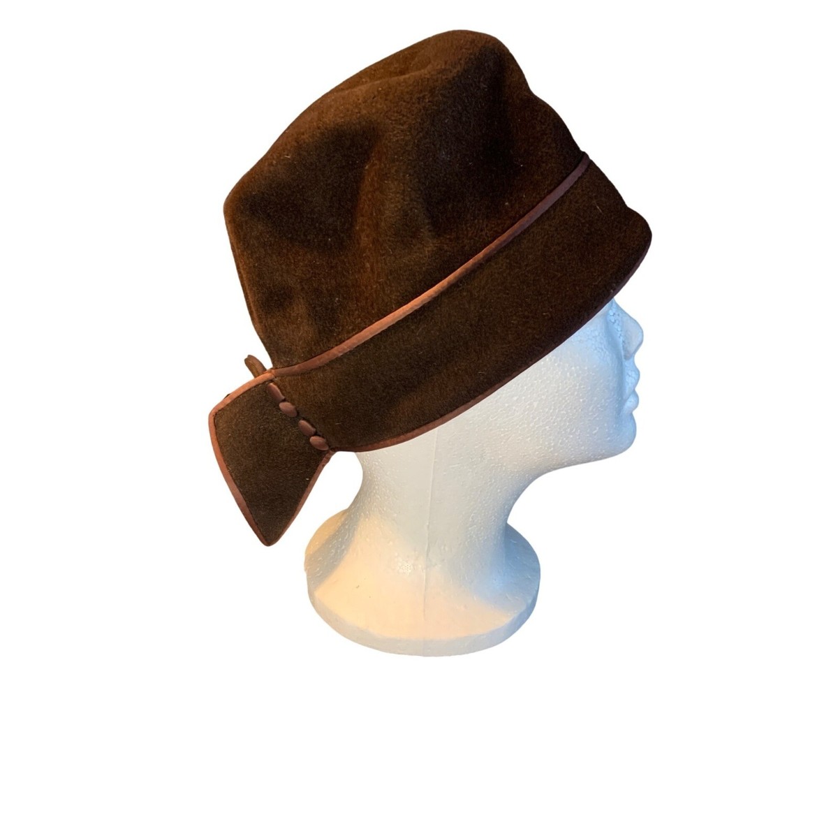 Ladies Brown Hat with 4 Satin Buttons and Trim Sz Medium 22 